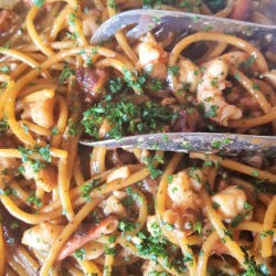 48-gulietta-spaghetti-al-ragù-di-polpo-gamberi-e-gallinella-250x250