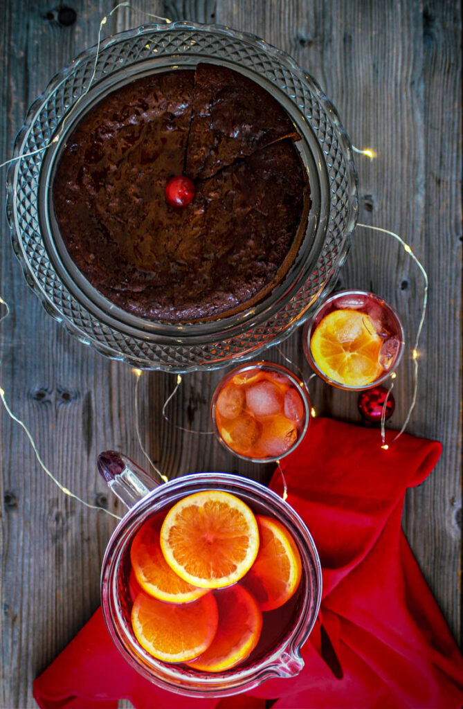 Sorrel Punch con Torta nera della Jamaica